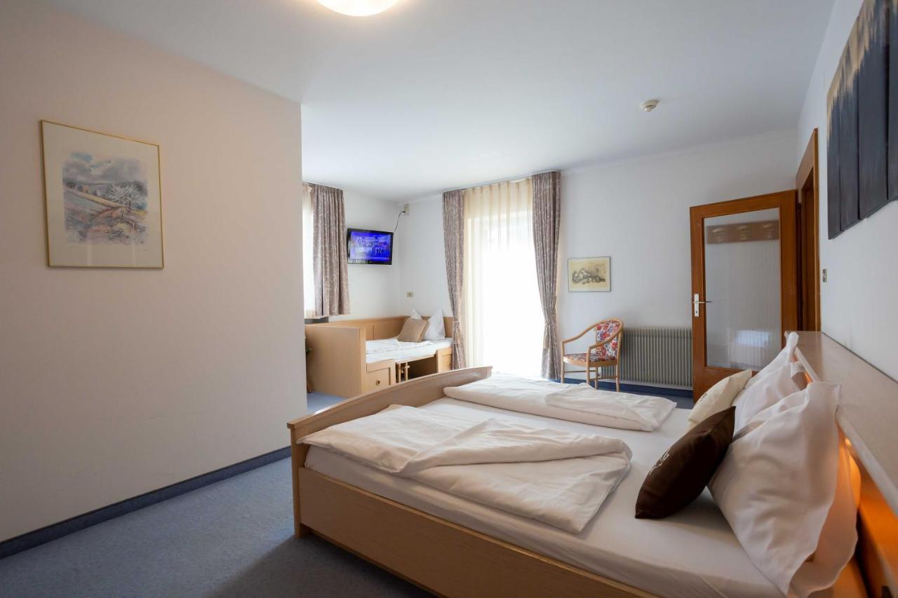 Hotel Martinerhof Sankt Lorenzen Buitenkant foto