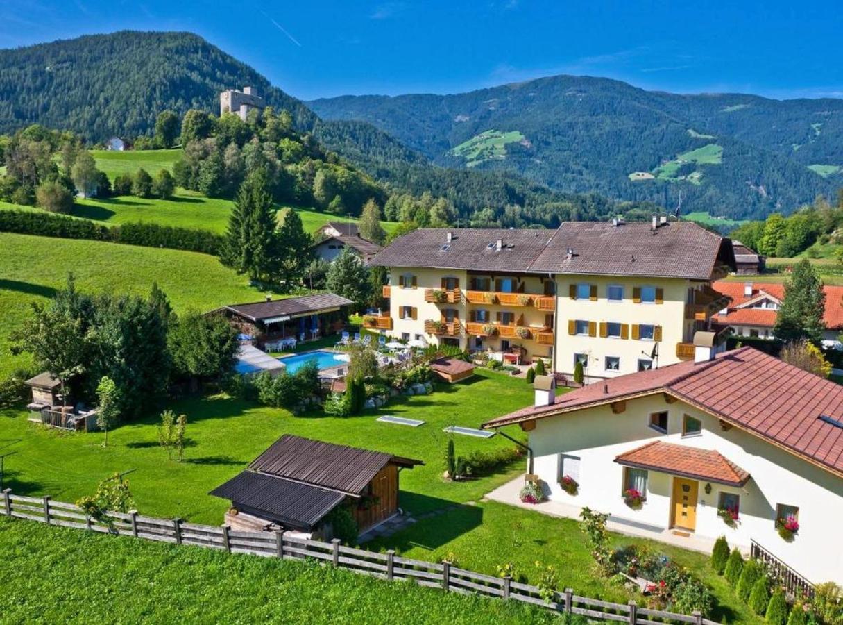 Hotel Martinerhof Sankt Lorenzen Buitenkant foto